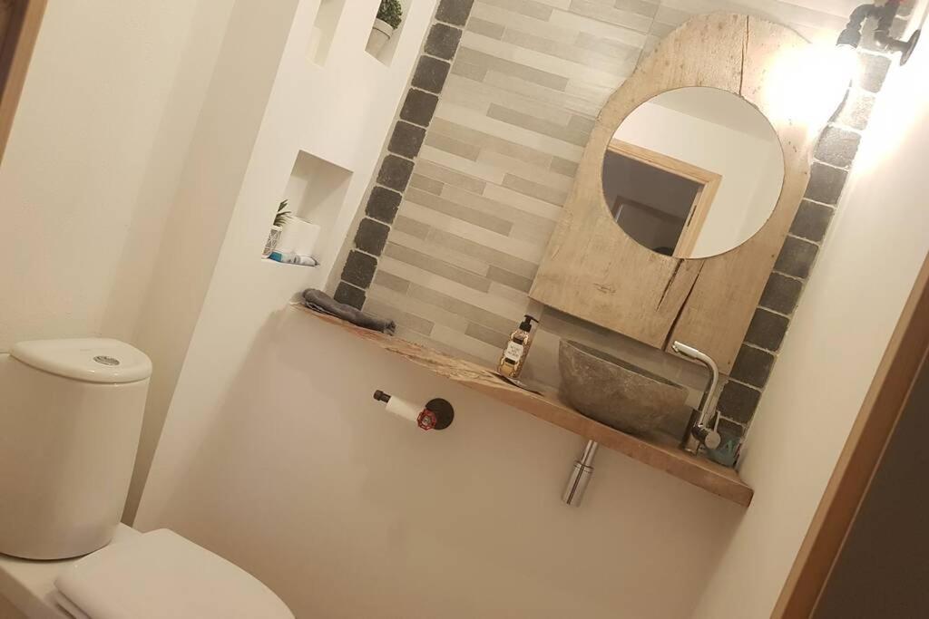 L'Idyllique - Studio Prive Sous Maison Saint-Didier-sur-Beaujeu Bagian luar foto