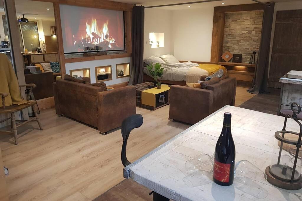 L'Idyllique - Studio Prive Sous Maison Saint-Didier-sur-Beaujeu Bagian luar foto