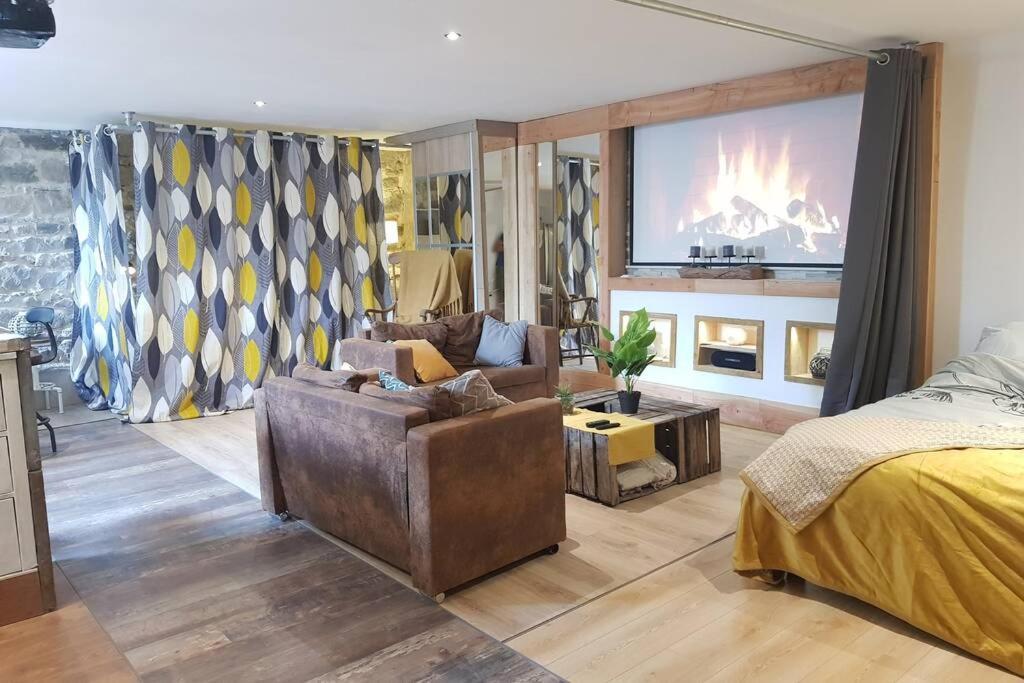 L'Idyllique - Studio Prive Sous Maison Saint-Didier-sur-Beaujeu Bagian luar foto