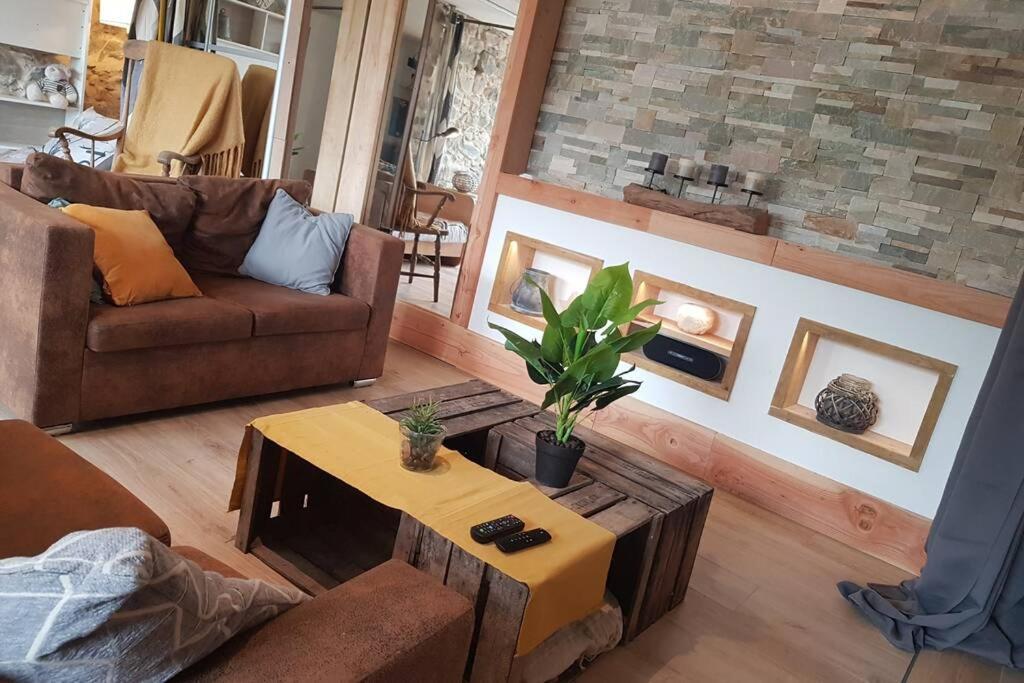 L'Idyllique - Studio Prive Sous Maison Saint-Didier-sur-Beaujeu Bagian luar foto